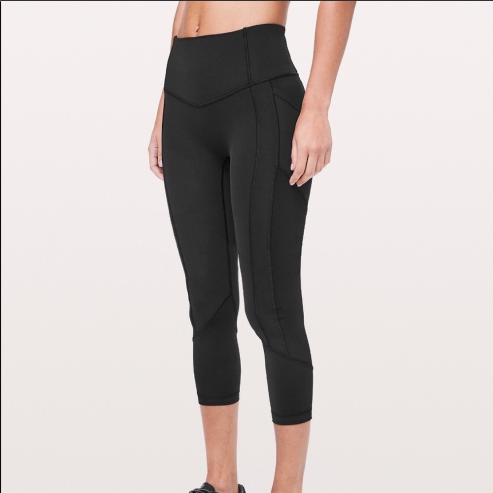 Lululemon All The right places cropped “23